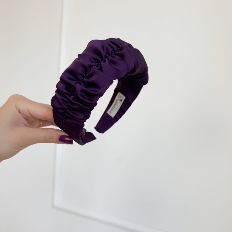GEKRÜLLTE BANDE PLUM