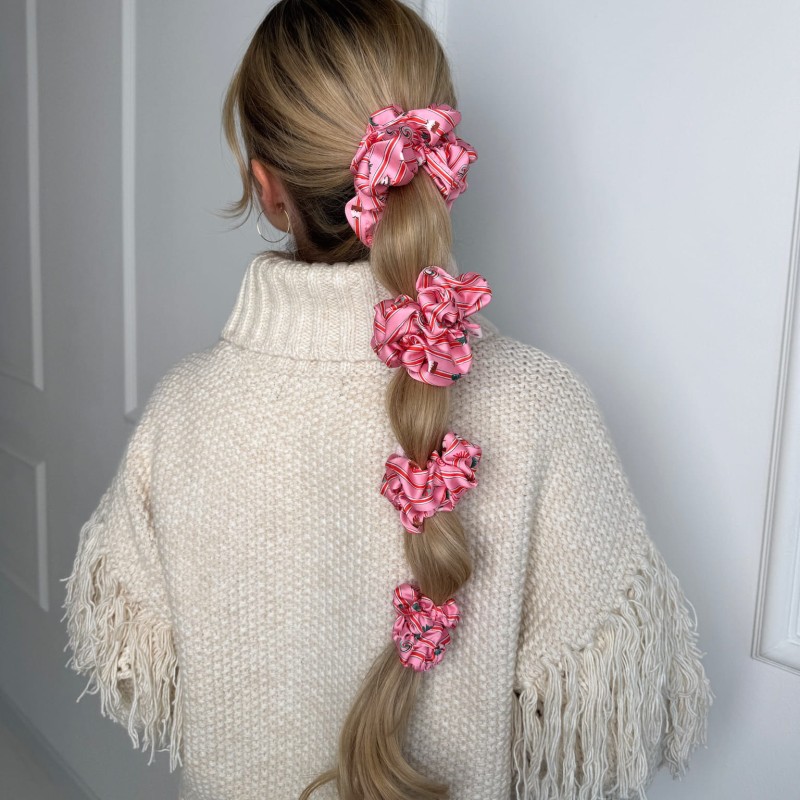 ZESTAW CZTERECH SCRUNCHIE W CUKIERKI
