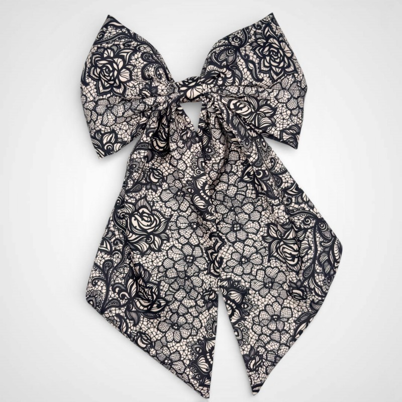 KOKARDA NA SPINCE KORONKA