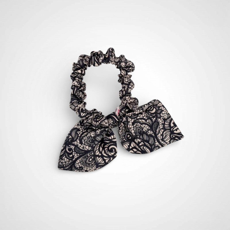 SCRUNCHIE Z USZKAMI DZIECIĘCA KORONKA