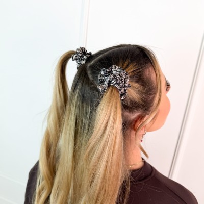MINI SCRUNCHIE KORONKA