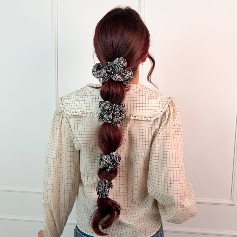ZESTAW CZTERECH SCRUNCHIE KORONKA