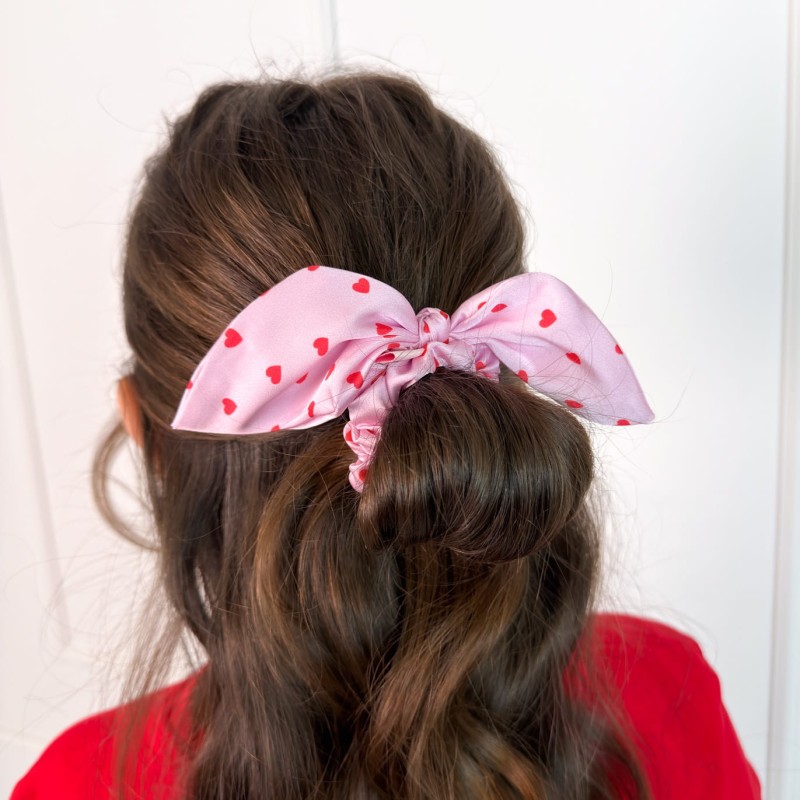 SCRUNCHIE Z USZKAMI KIDS PINK CRUSH CZERWONE SERDUSZKA
