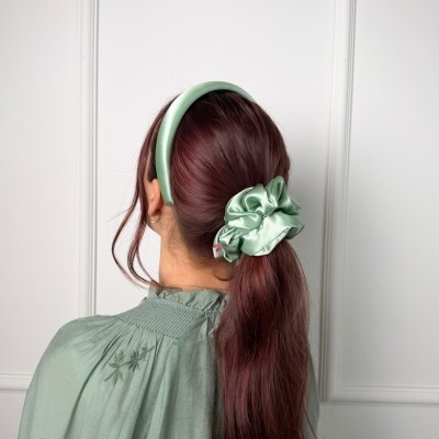 JEDWABNA SCRUNCHIE MAXI MATCHA