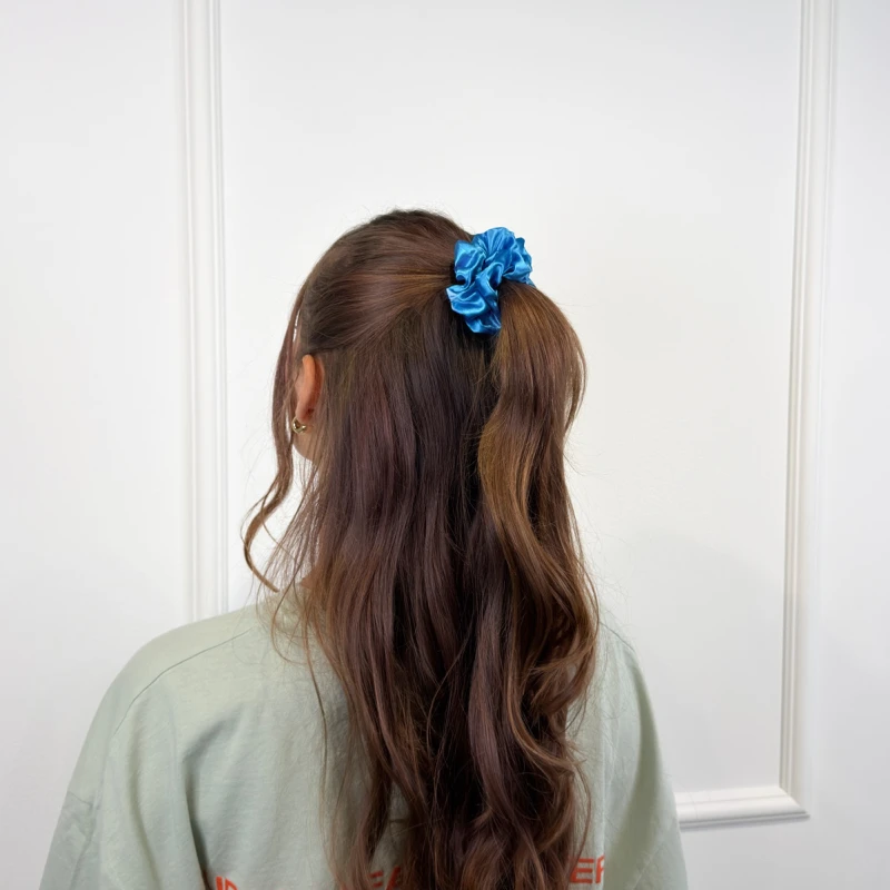 SMALL SCRUNCHIE AZURA
