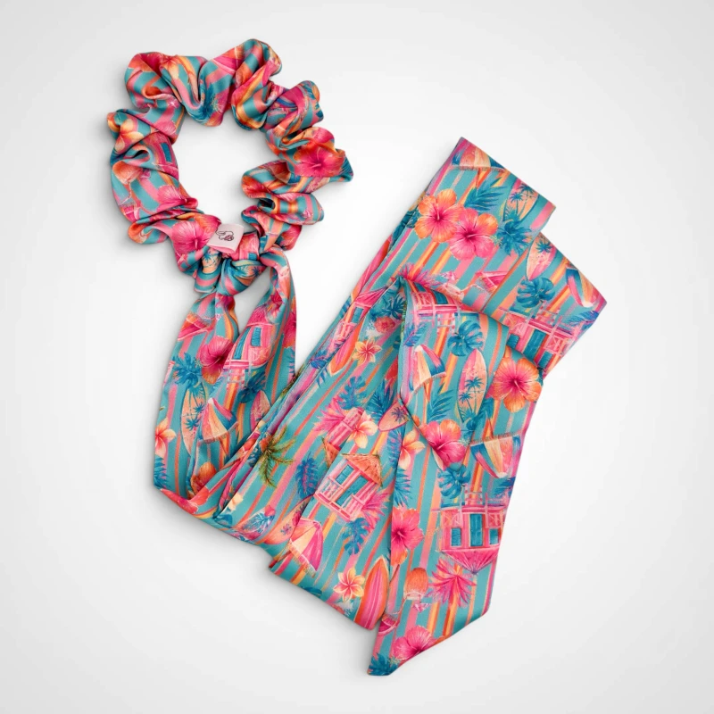 SCRUNCHIE PRZEWIĄZANA DŁUGĄ WSTĄŻKĄ MALIBU