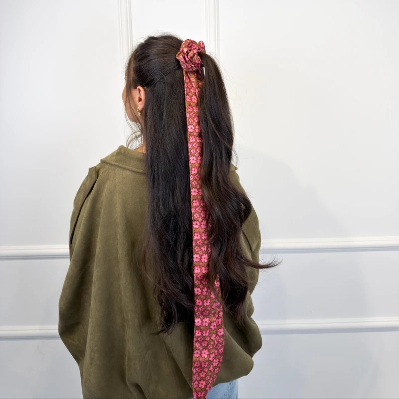 SCRUNCHIE PRZEWIĄZANA DŁUGA WSTĄŻKĄ BONNIE