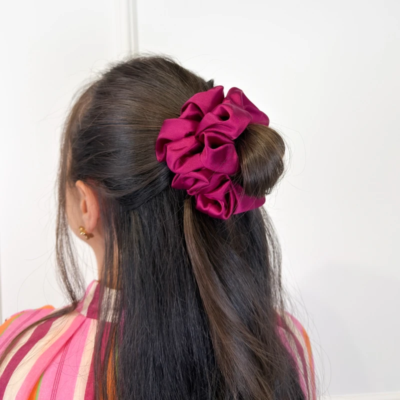 MAXI SCRUNCHIE MAGENTA