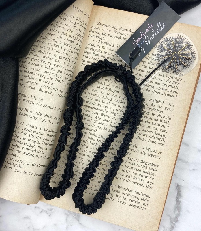 SILK SCRUNCHIE CLASSIC BLACK
