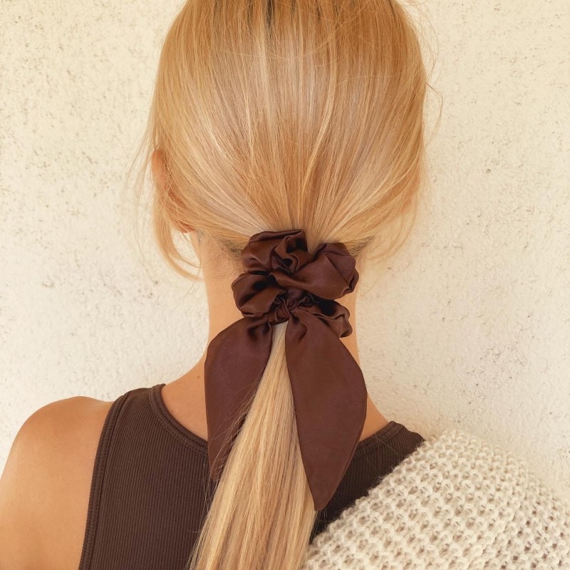 SCRUNCHIE Z USZKAMI DARK CHOCOLATE