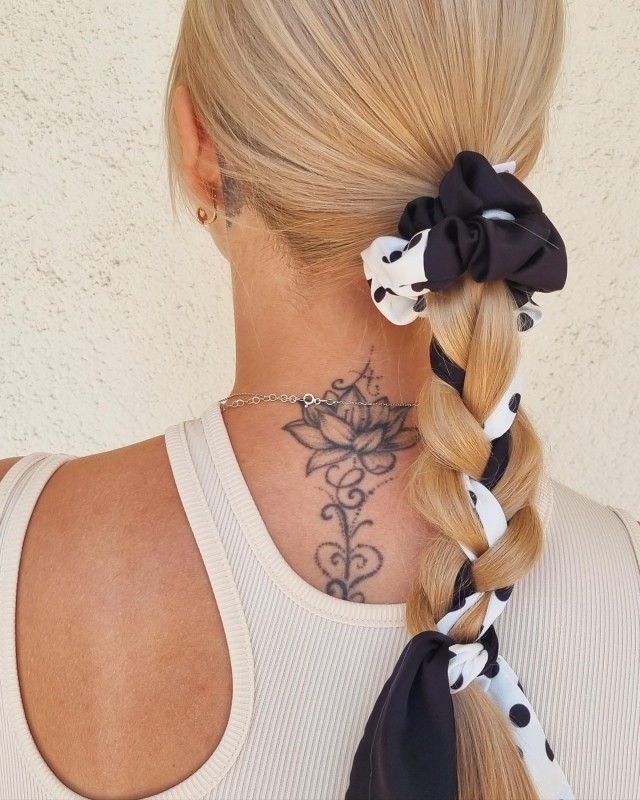 SCRUNCHIE Z KRÓTKĄ WSTĄŻKĄ BLACK