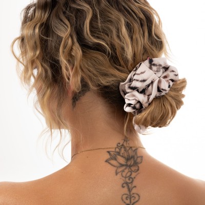 SCRUNCHIE MEDIUM LEO