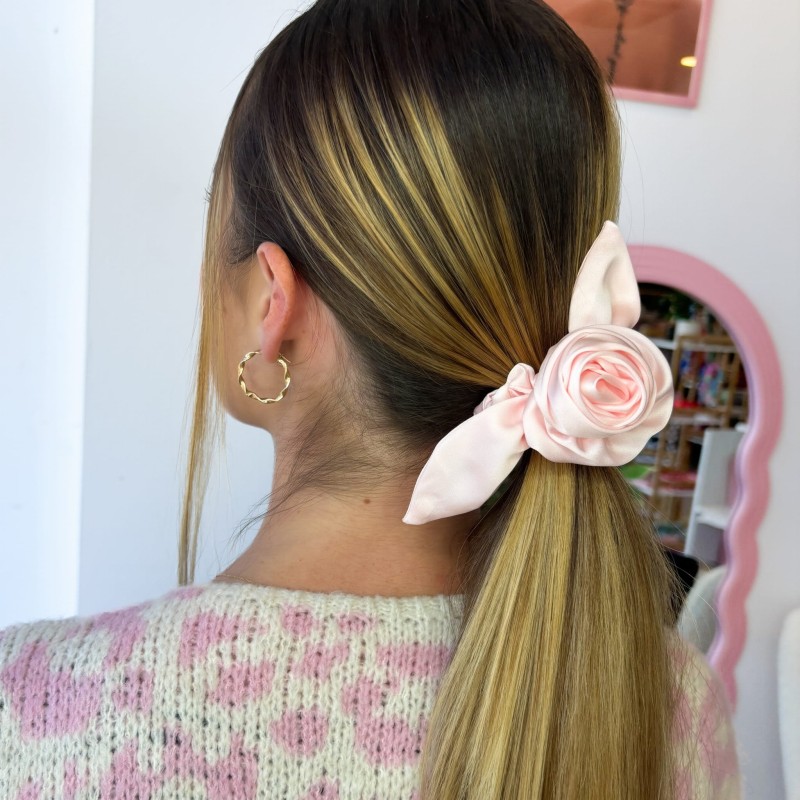 SCRUNCHIE PINK ROSE Z RÓŻYCZKĄ