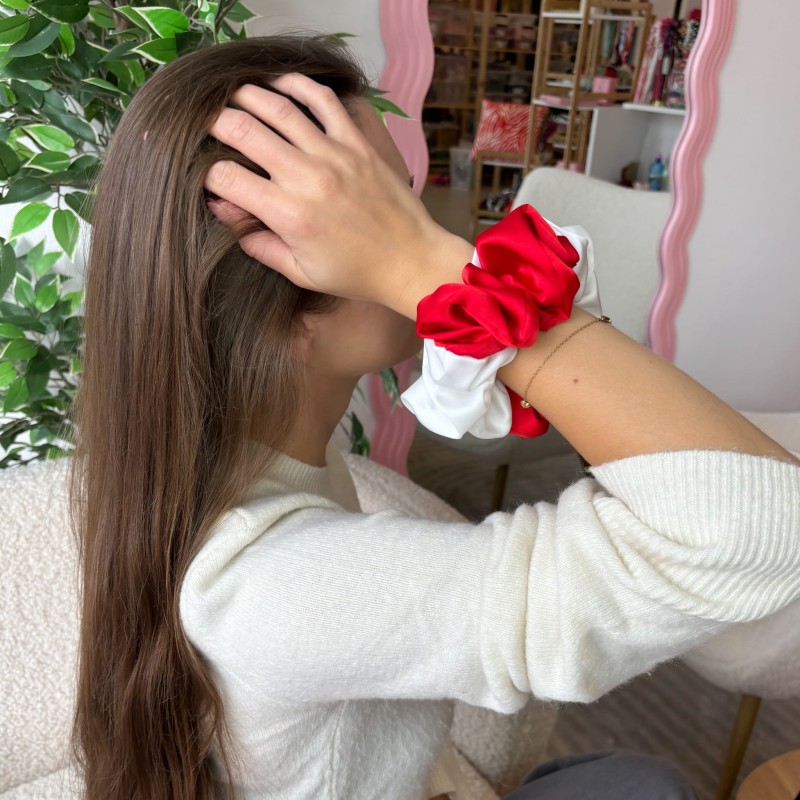 BIAŁO CZERWONA SCRUNCHIE DO WŁOSÓW