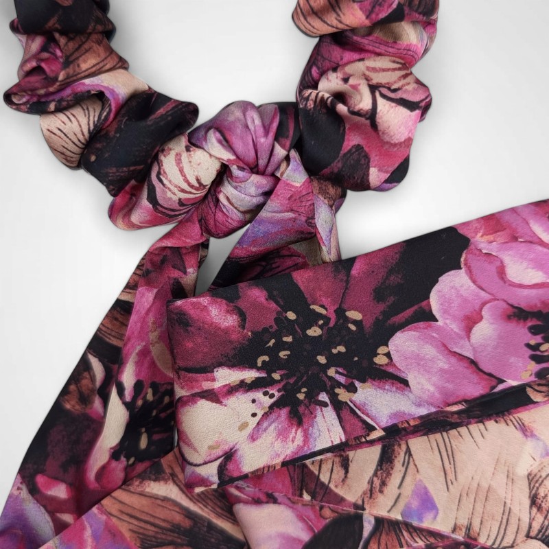 SCRUNCHIE MIT LANGEM BAND BLOSSOM
