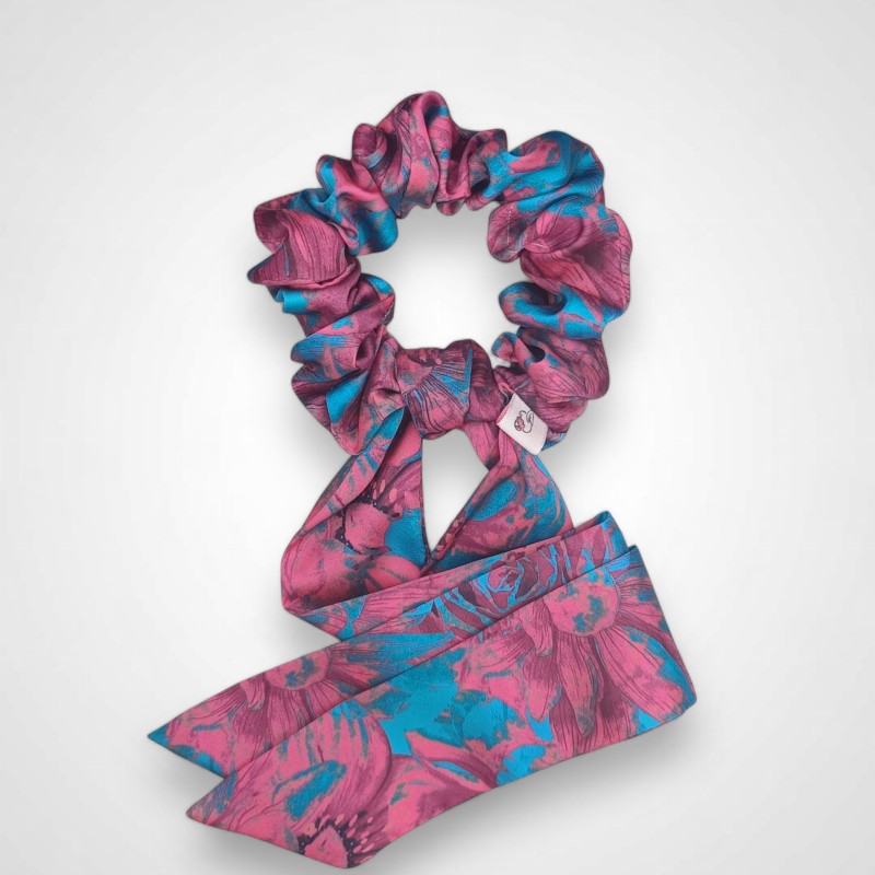 SCRUNCHIE PRZEWIĄZANA KRÓTKĄ WSTĄŻKA ROSE PINK