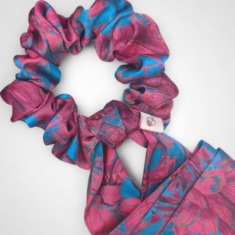 SCRUNCHIE PRZEWIĄZANA KRÓTKĄ WSTĄŻKA ROSE PINK