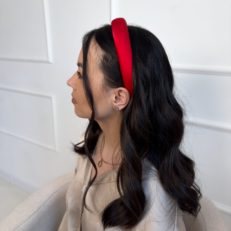 OPASKA GŁADKA SCARLET M