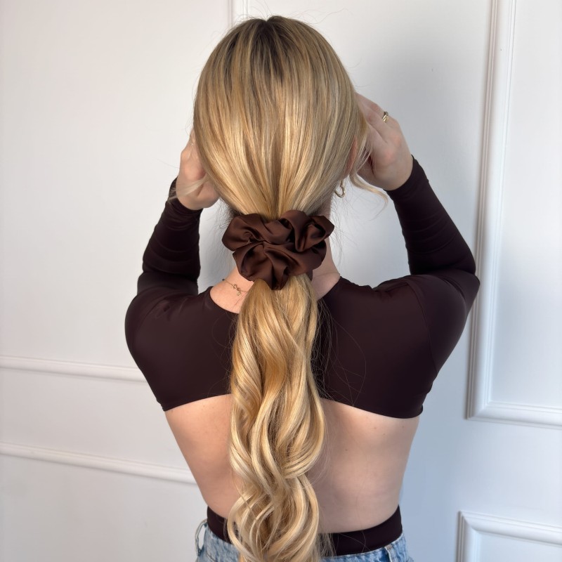 MAXI SCRUNCHIE DUNKLE SCHOKOLADE