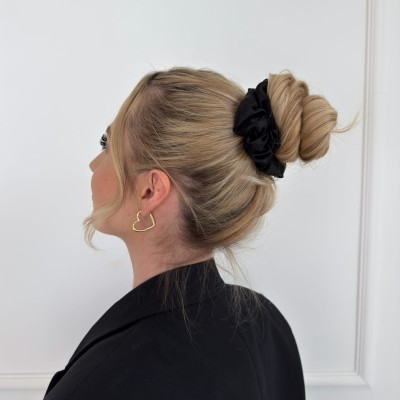 Jedwabna gumka Medium Classic Black