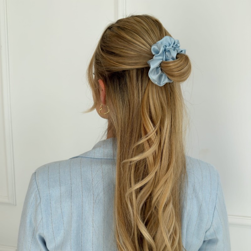 JEDWABNA SCRUNCHIE SMALL SKY BLUE