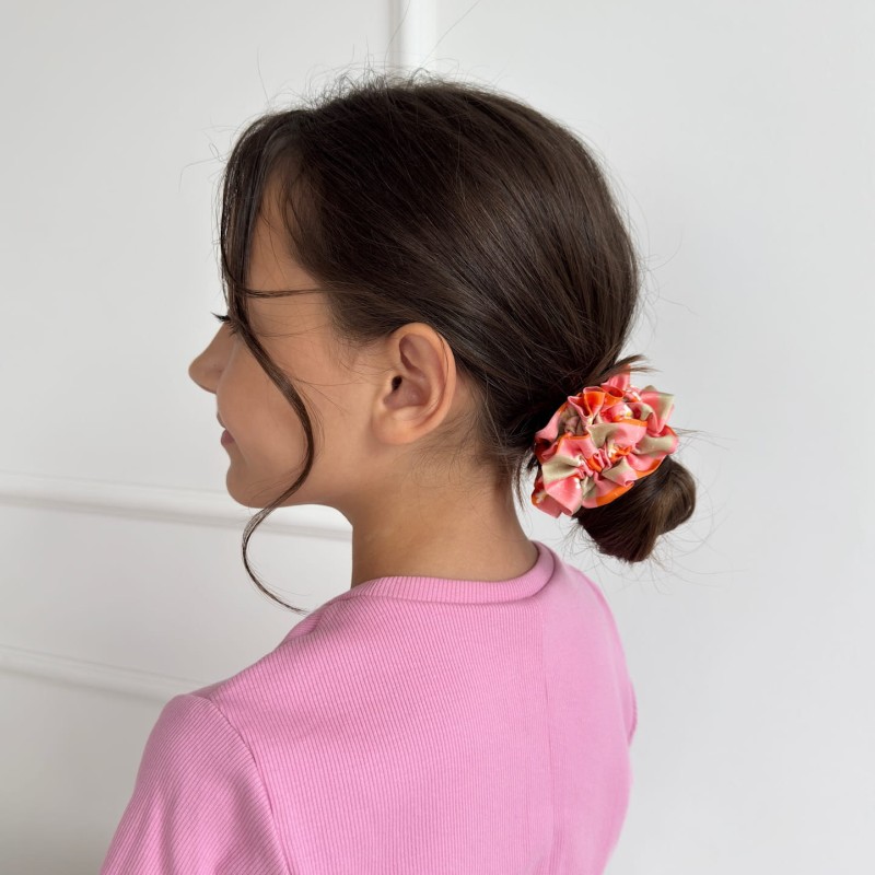 SCRUNCHIE MIT VOLANT MEDIUM MARGARETKA