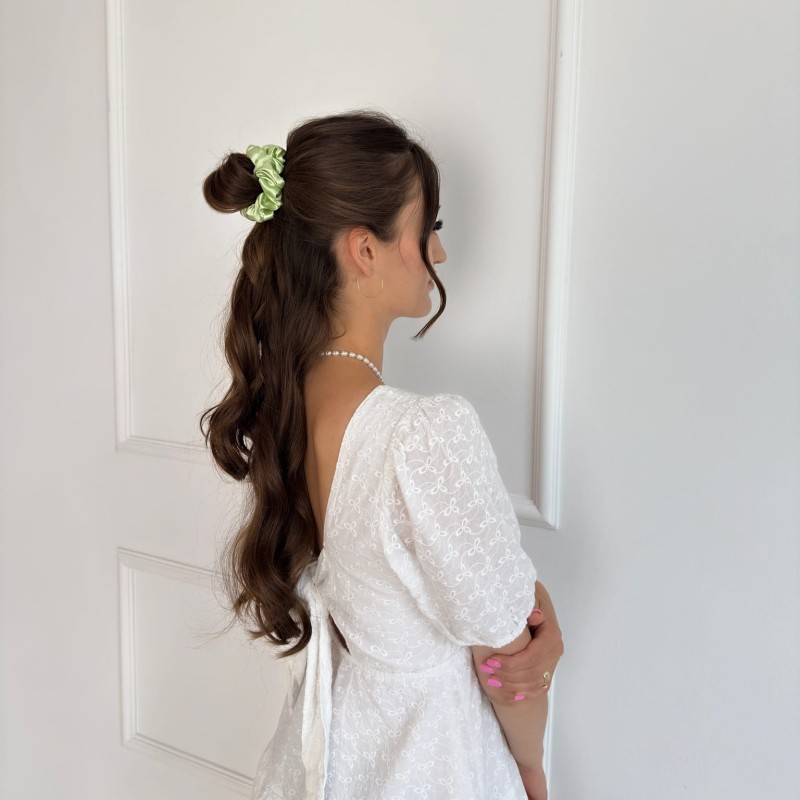 SCRUNCHIE MEDIUM MATCHA TEA