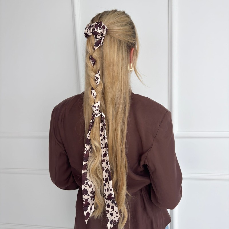 SCRUNCHIE Z DUŁGĄ WSTĄŻKĄ KRÓWKA