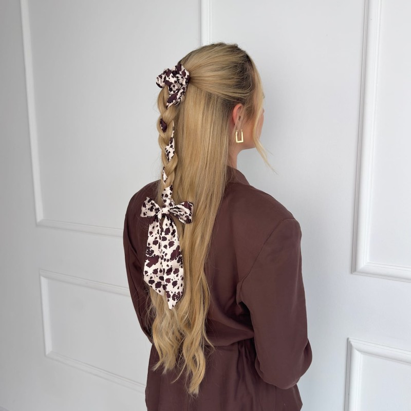 SCRUNCHIE Z DUŁGĄ WSTĄŻKĄ KRÓWKA