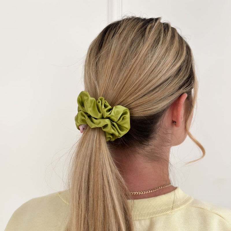 JEDWABNA GUMKA JABŁKO