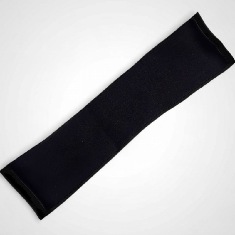 SCHWARZES BREITES SEIDENSTIRNBAND