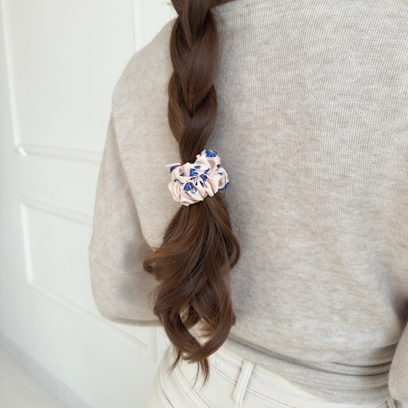 MINI SCRUNCHIE W MOTYLKI